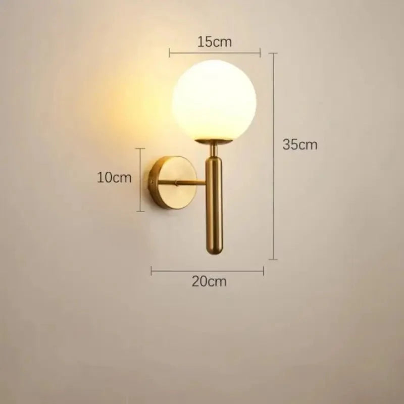 Arandela de Parede Moderna Dourada em Metal