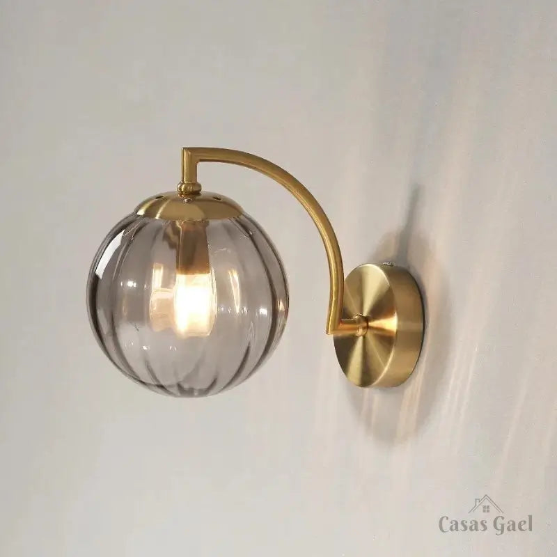 Arandela de Parede Dourada Metal e Vidro