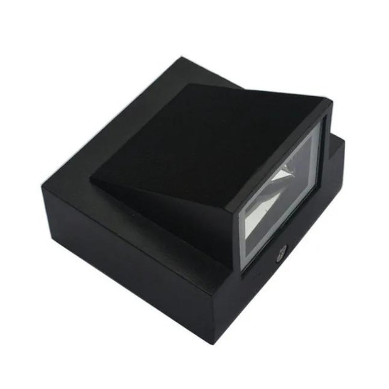 Luminária Área Externa Preta em Alumínio 5W